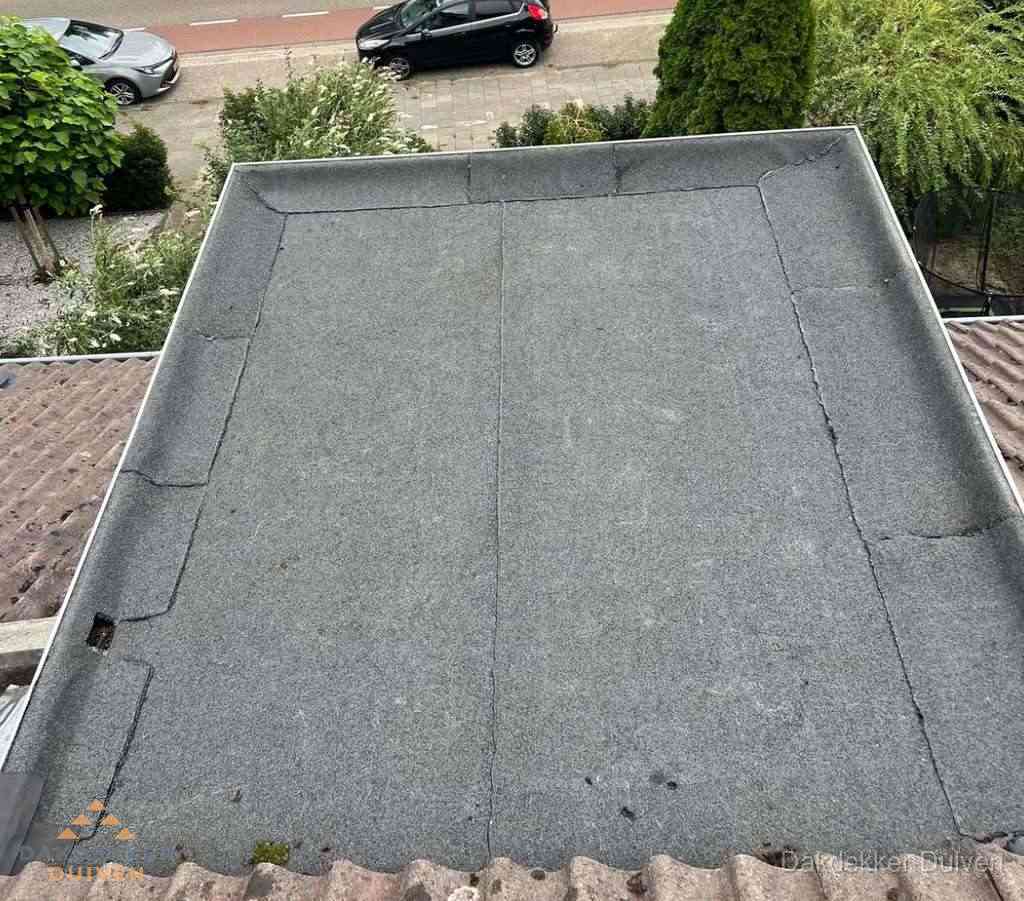 Dakbedekking schuur met bitumen in Duiven